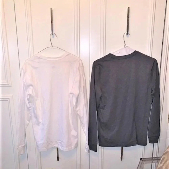 set 2 white/grey long sleeved  T-shirts S NWT - Picture 7 of 7